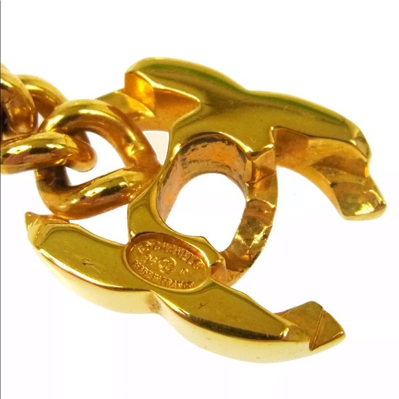 ⭐️Chanel CC Logo Turnlock Bracelet Gold Bracelet - Picture 5 of 6